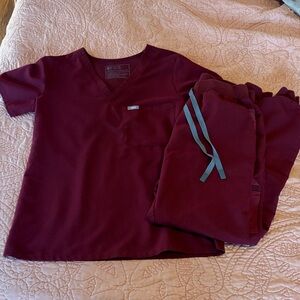 Figs Burgundy Jogger Scrub Set